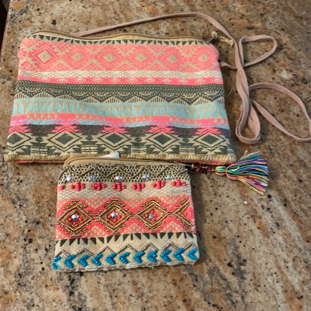 Cross body bag or shoulder w/matching coin purse
